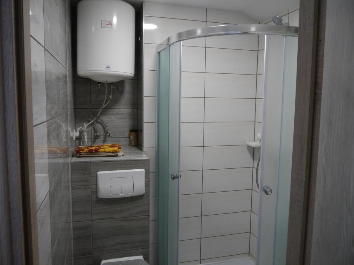 Brama Bieszczad Apartment Леско Екстериор снимка