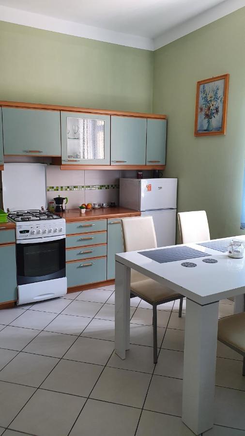 Brama Bieszczad Apartment Леско Екстериор снимка